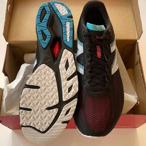 New Balance Women’s 1400 Size 9 Running Sneakers